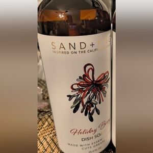 New sand + fog holiday Berry Dish Soap